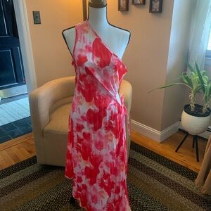 Chic One-Shoulder Floral Dress in Red and White